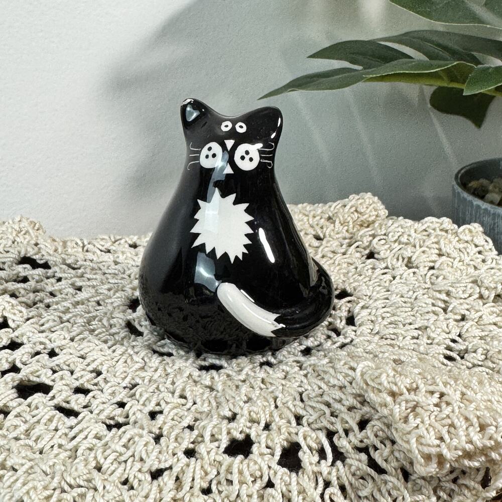 Laurie Veasy OUR Name is MUD Black Cat Figurine Sculpture White Star Ceramic